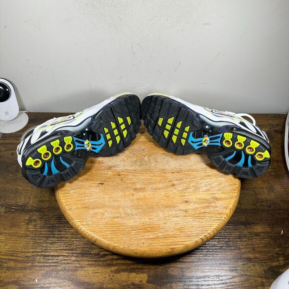 Nike Air Max Plus White Layered Swoosh Women's Size 8.5 Shoes DV7140-100 - Picture 7 of 9